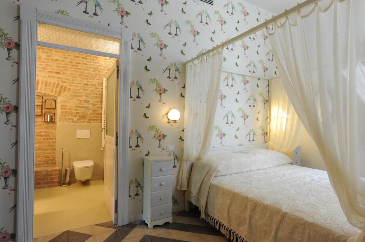 Palazzo Scura Bed & Breakfast Vaccarizzo Albanese Exterior photo
