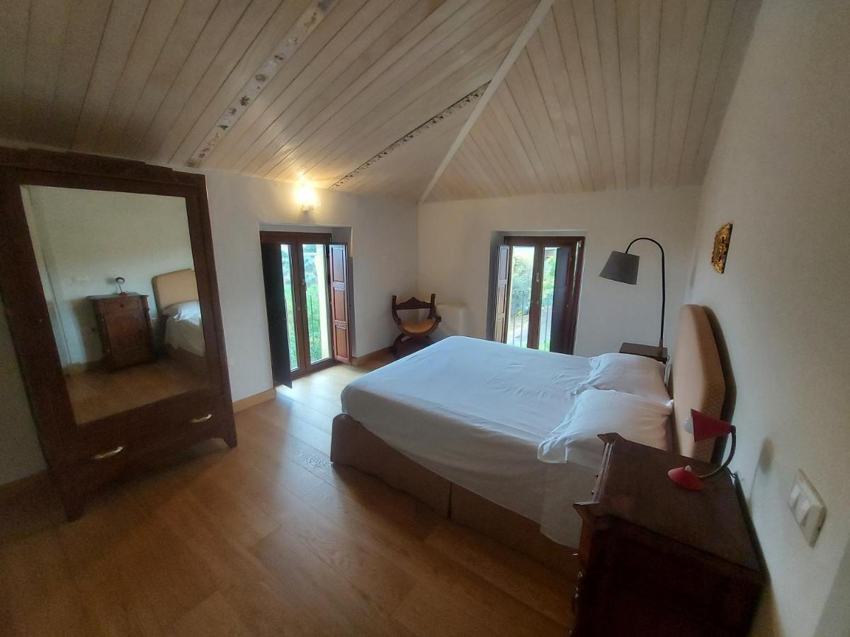 Palazzo Scura Bed & Breakfast Vaccarizzo Albanese Exterior photo